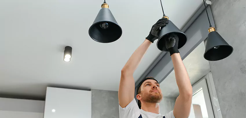 Lighting Electrician In Colbert